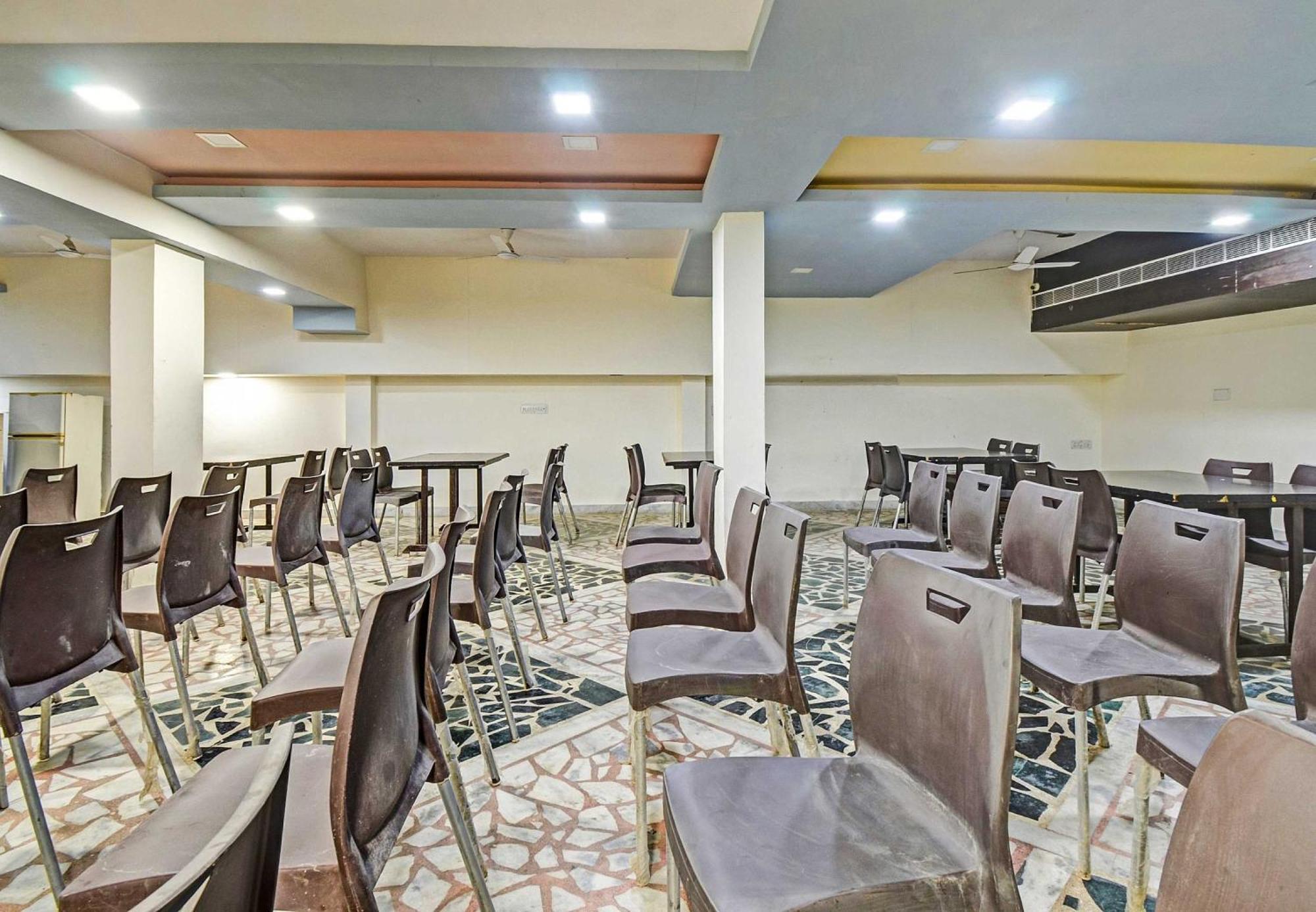 Hotel Collection O The Sunrise Udaipur Esterno foto