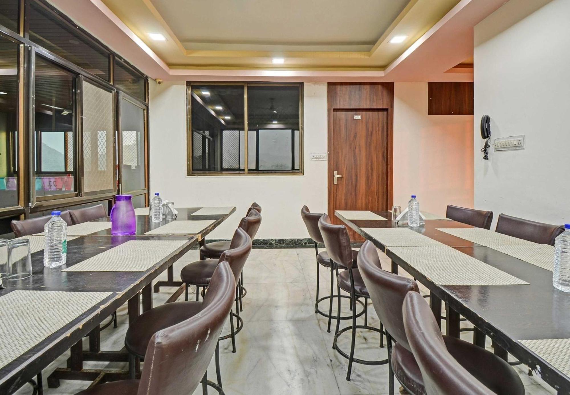 Hotel Collection O The Sunrise Udaipur Esterno foto