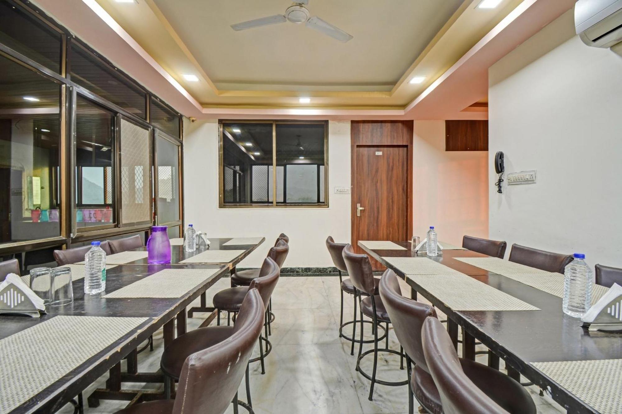 Hotel Collection O The Sunrise Udaipur Esterno foto